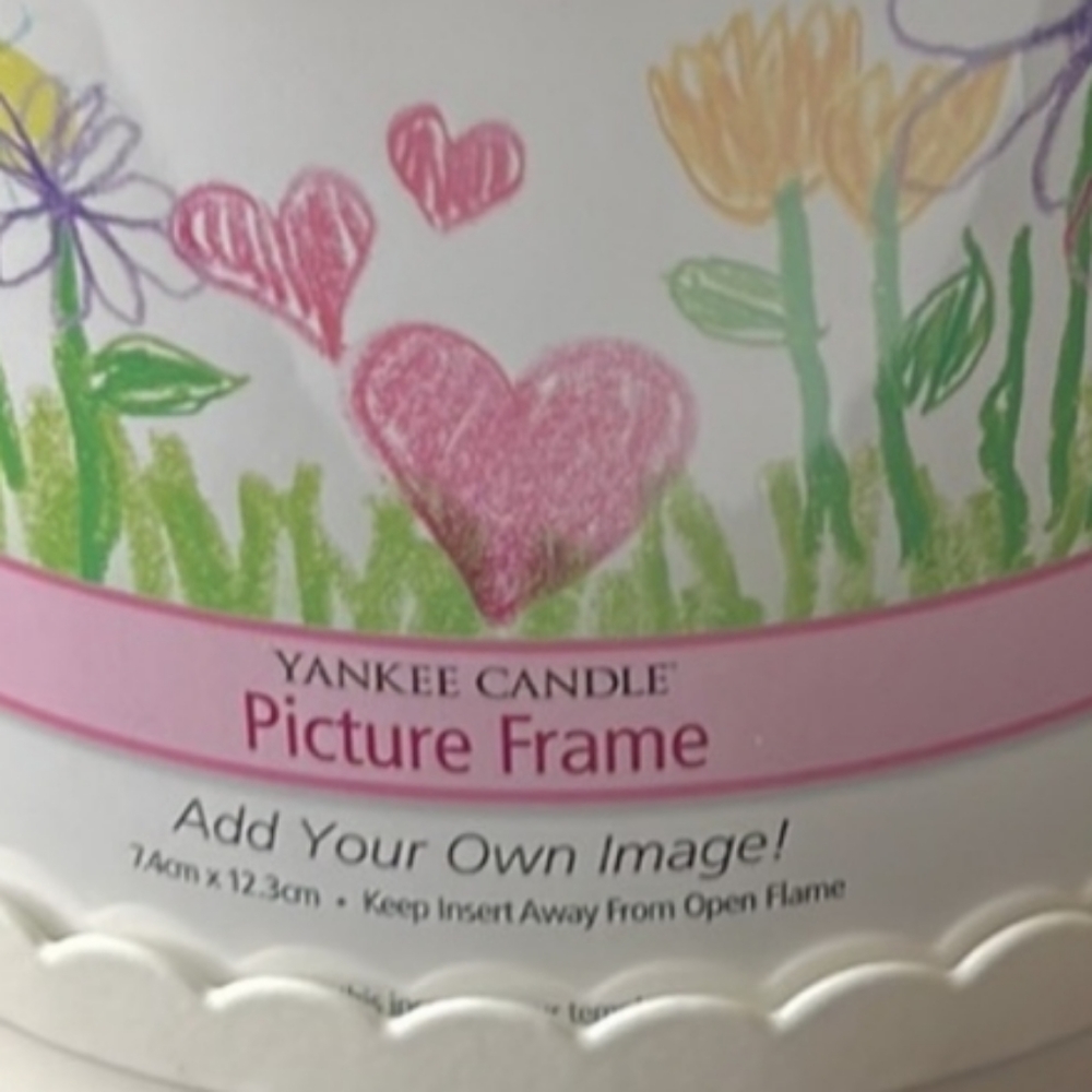 Yankee Candle Eyelet Lace Photo Frame Candle Holder - Picture 14 of 14